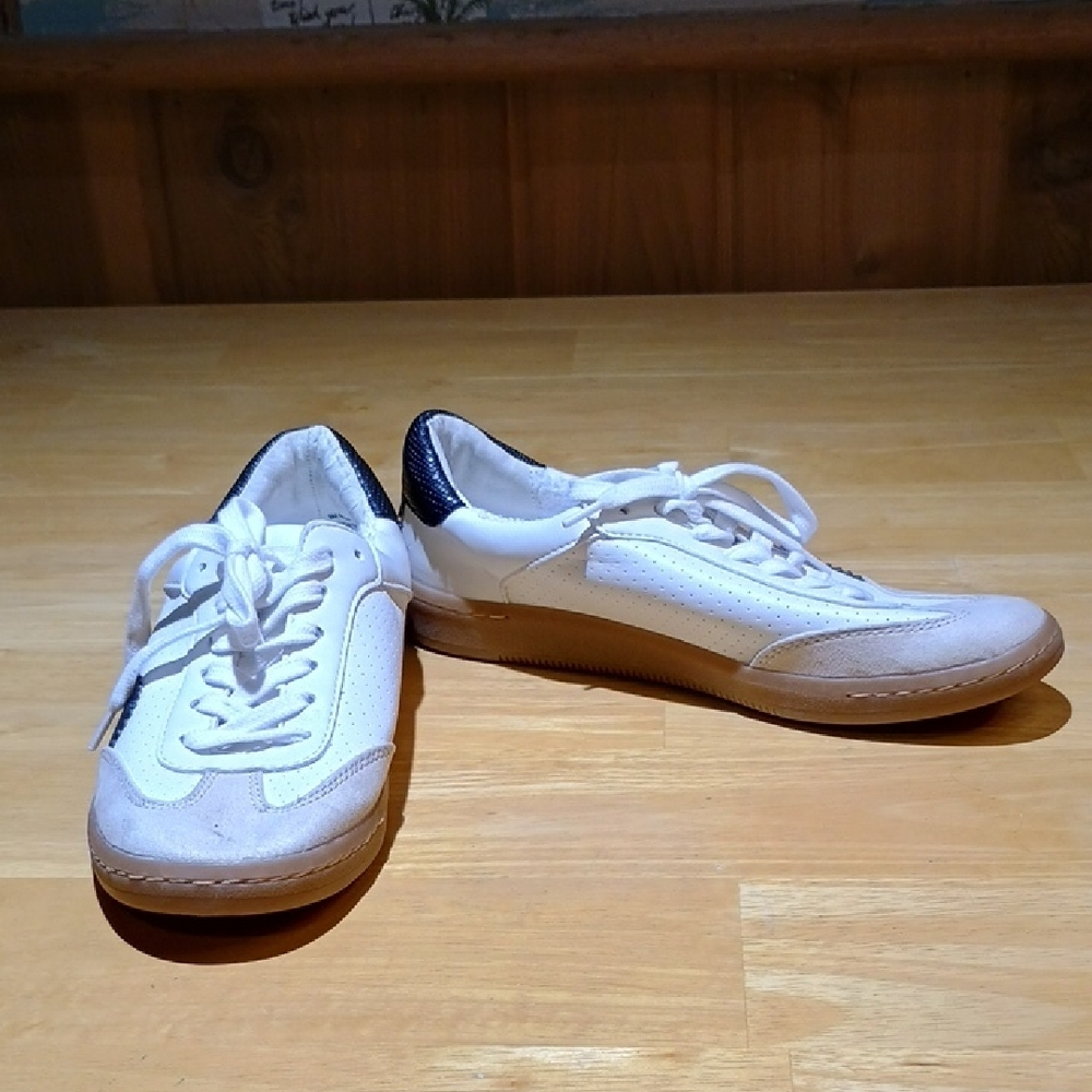 Dolce Vita Nadia White and Black Sneakers